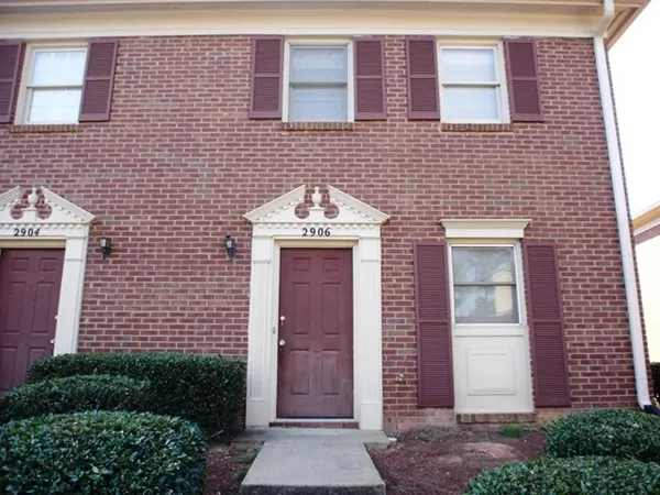 $1,950 | 2906 Webb Bridge Road, Alpharetta, GA 30009