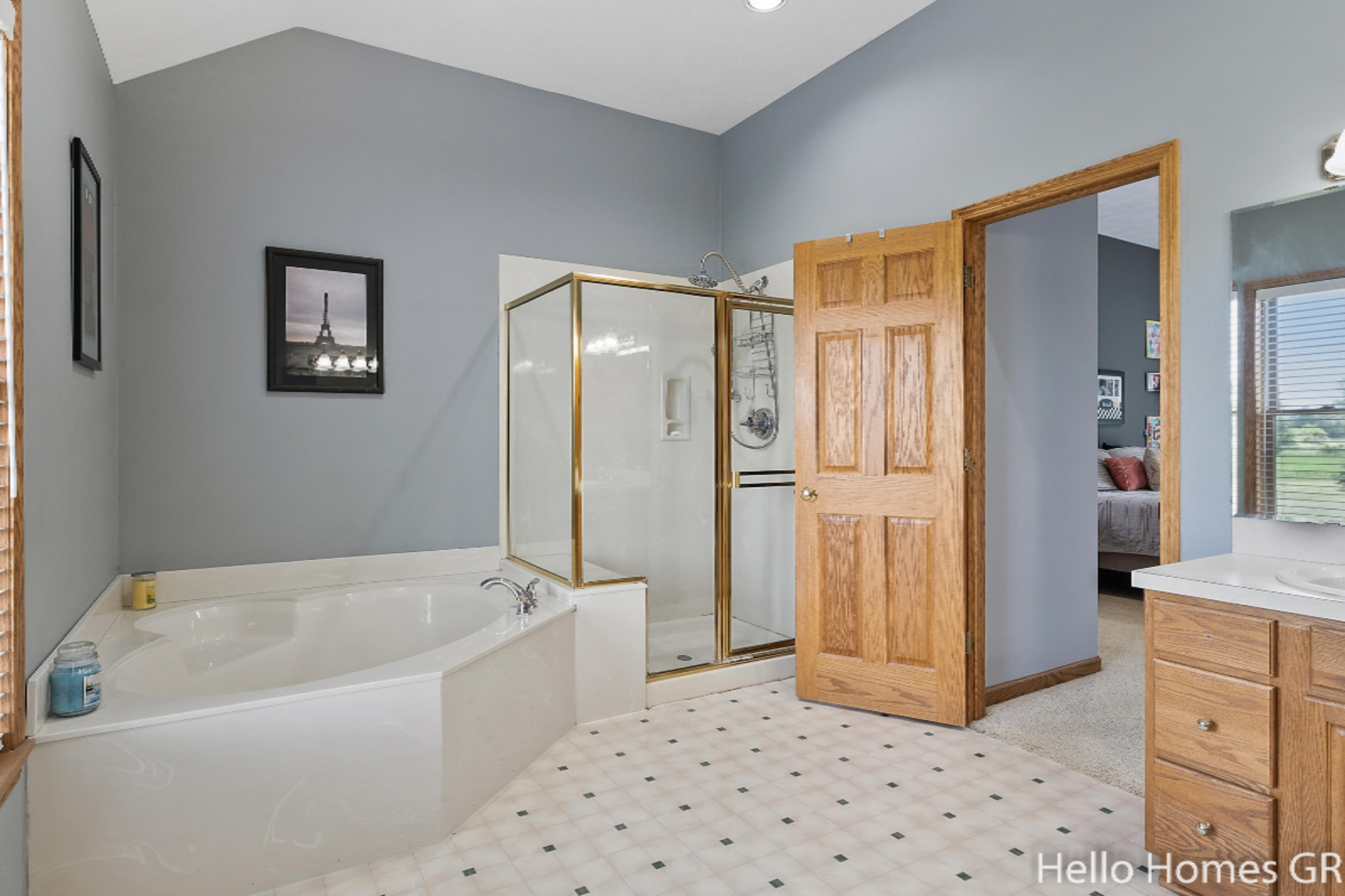 1274 South Marble Road Lowell, MI 49331 - Photo 20 of 69 Master bathroom