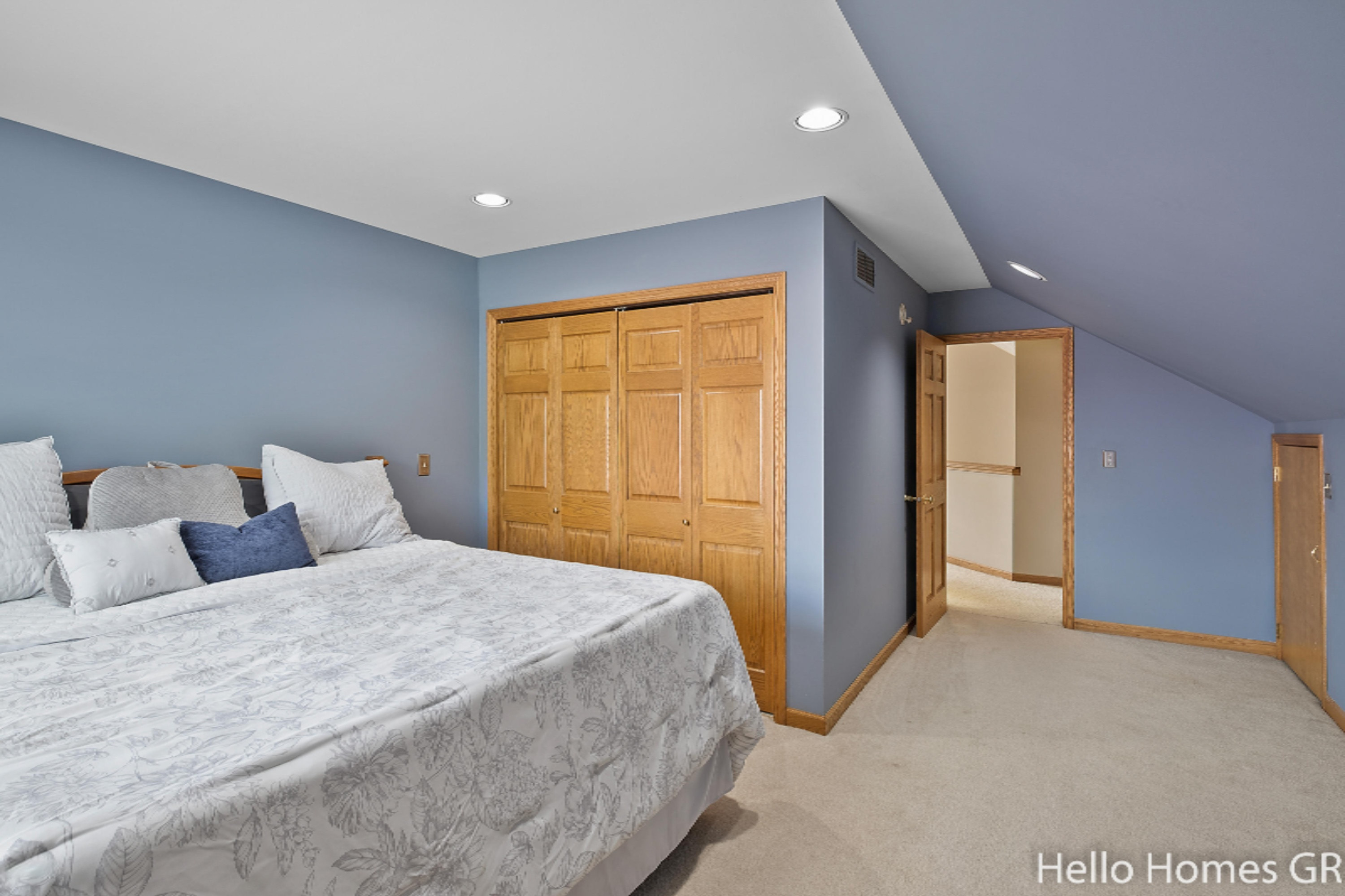 1274 South Marble Road Lowell, MI 49331 - Photo 26 of 69 Upper level bedroom