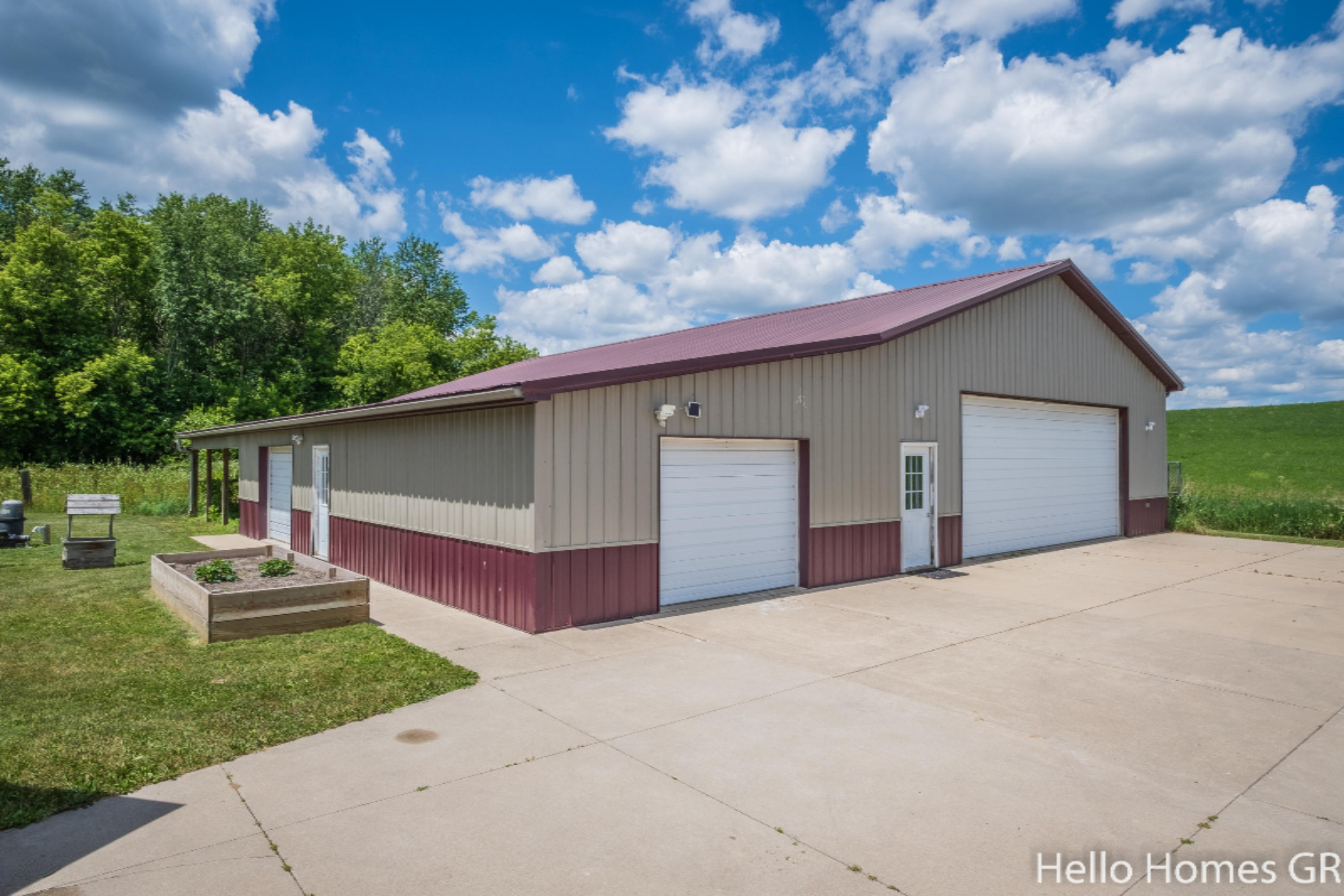 1274 South Marble Road Lowell, MI 49331 - Photo 44 of 69 Pole barn