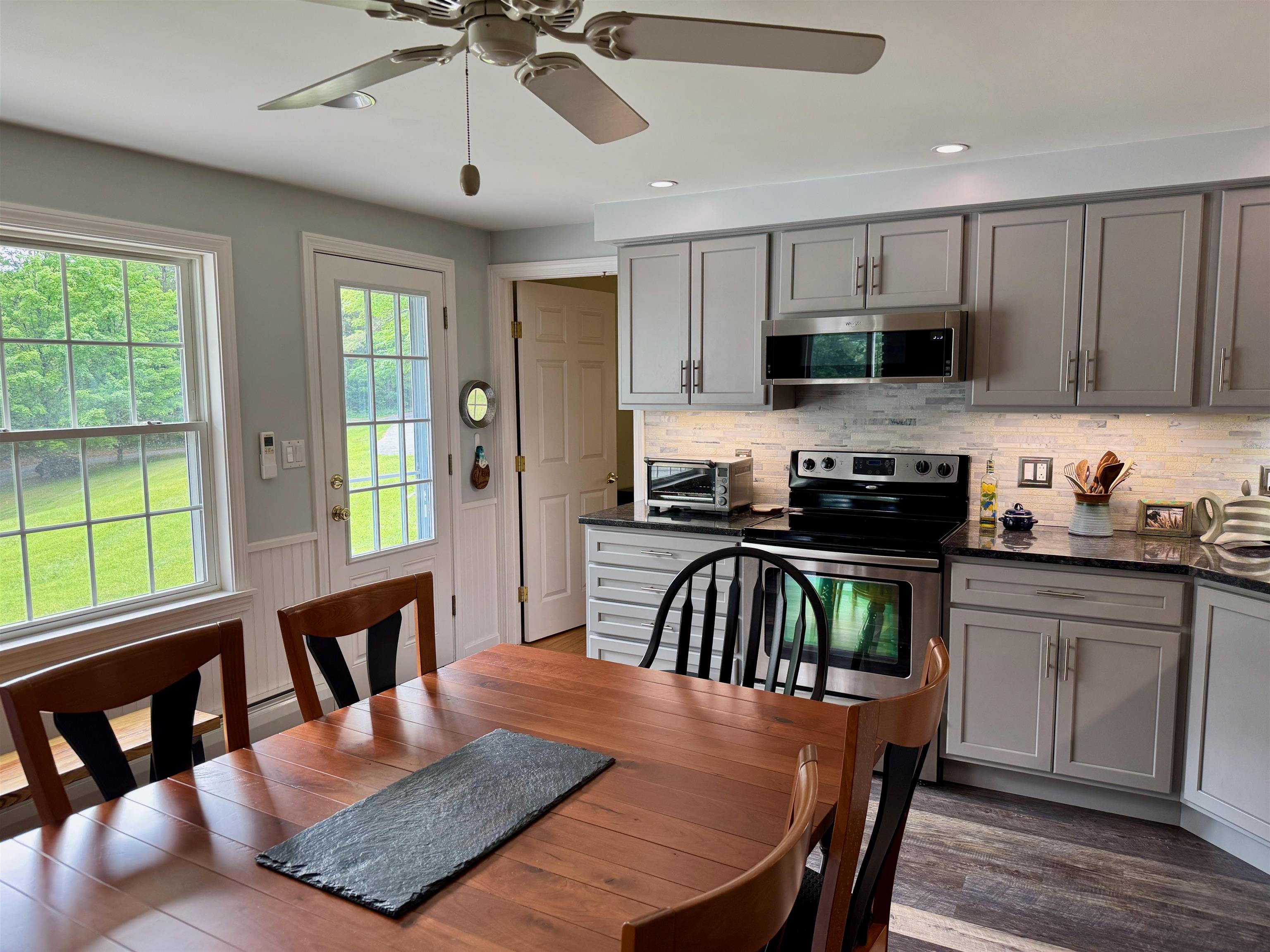 653 Skyboro Road Pownal, VT 05261 - Photo 8 of 41