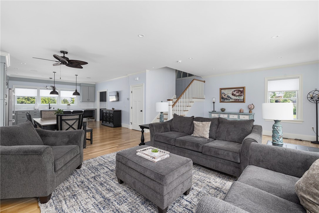 3 Oak Street Middletown, RI 02842 - Photo 18 of 50