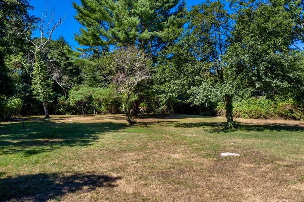 22 Prospect Road Mattapoisett, MA 02739 - Photo 9 of 28 Gallery Image 9