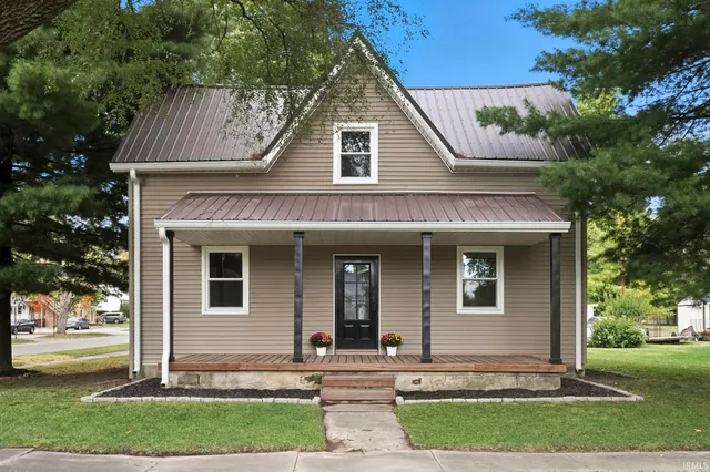 $220,000 | 492 West Maple Street, Wabash, IN 46992