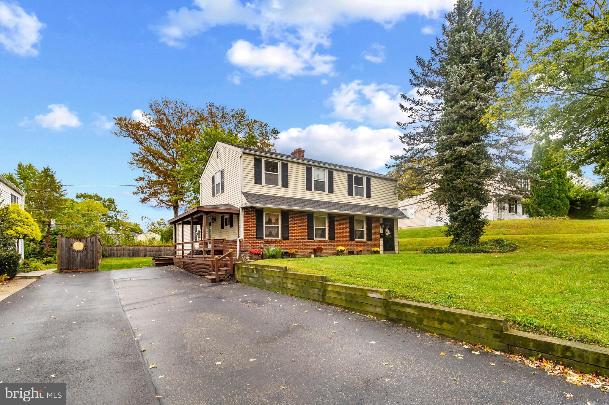 357 Marianne Road Lafayette Hill, PA 19444 - Photo 4 of 29