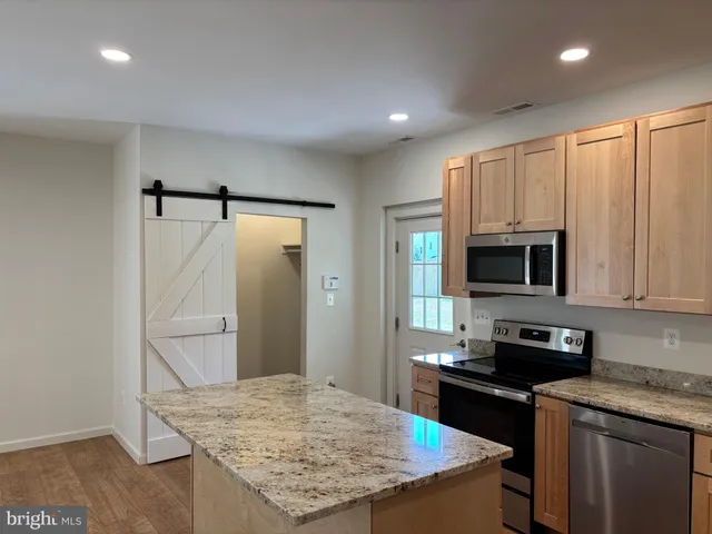 $3,200 | 40497 Little River Turnpike, Aldie, VA 20105