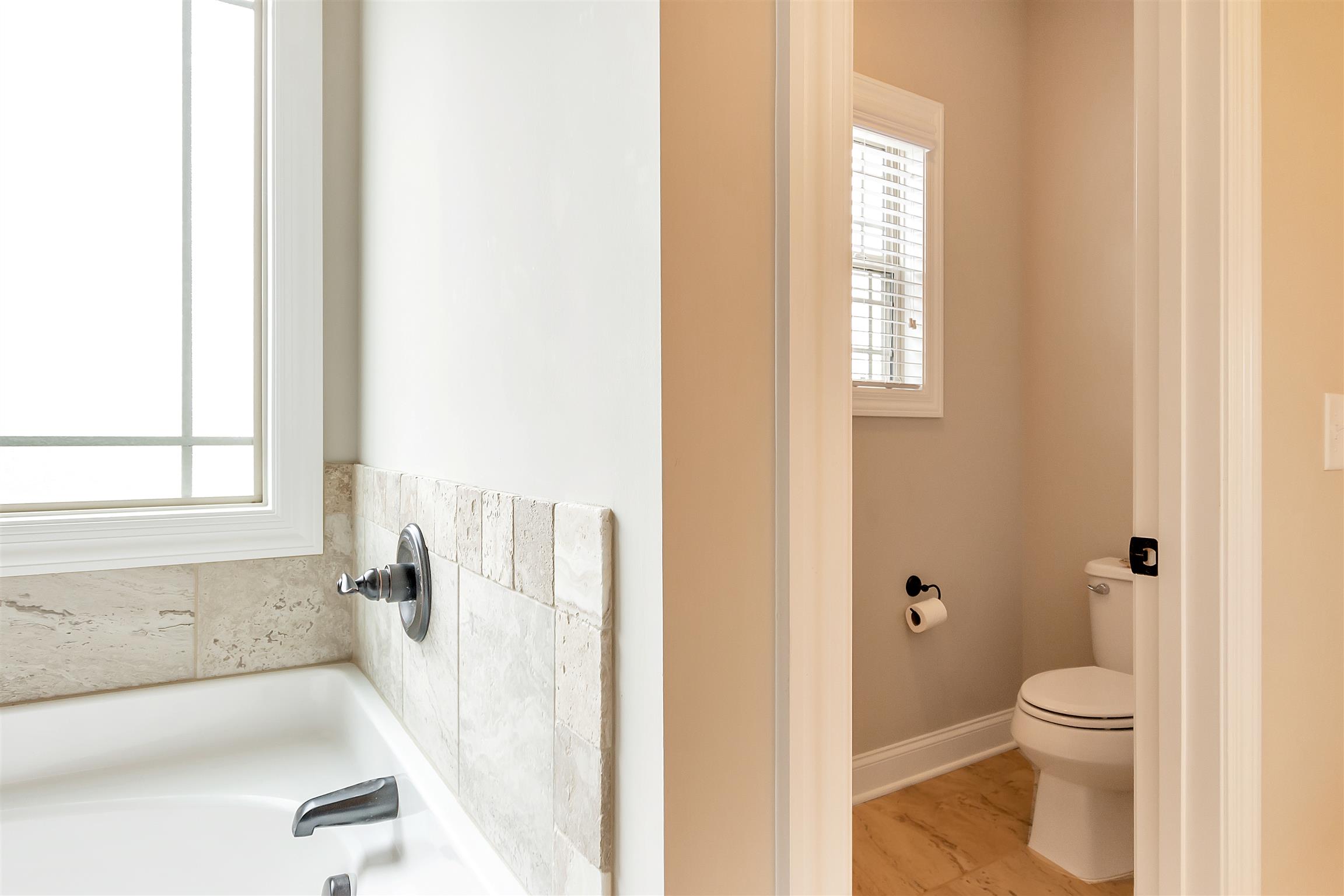 2935 Turner Road Watertown, TN 37184 - Photo 11 of 17 a bathroom with a toilet and a bathtub