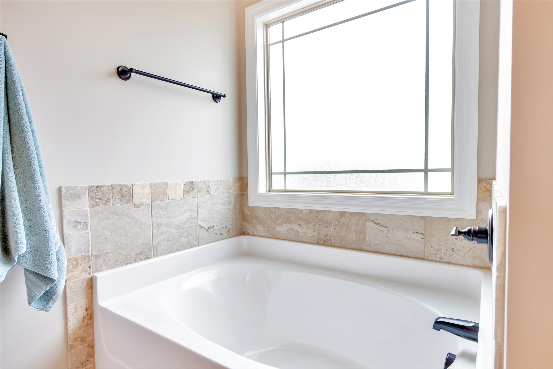 2935 Turner Road Watertown, TN 37184 - Photo 10 of 17 a bath tub sitting next to a window