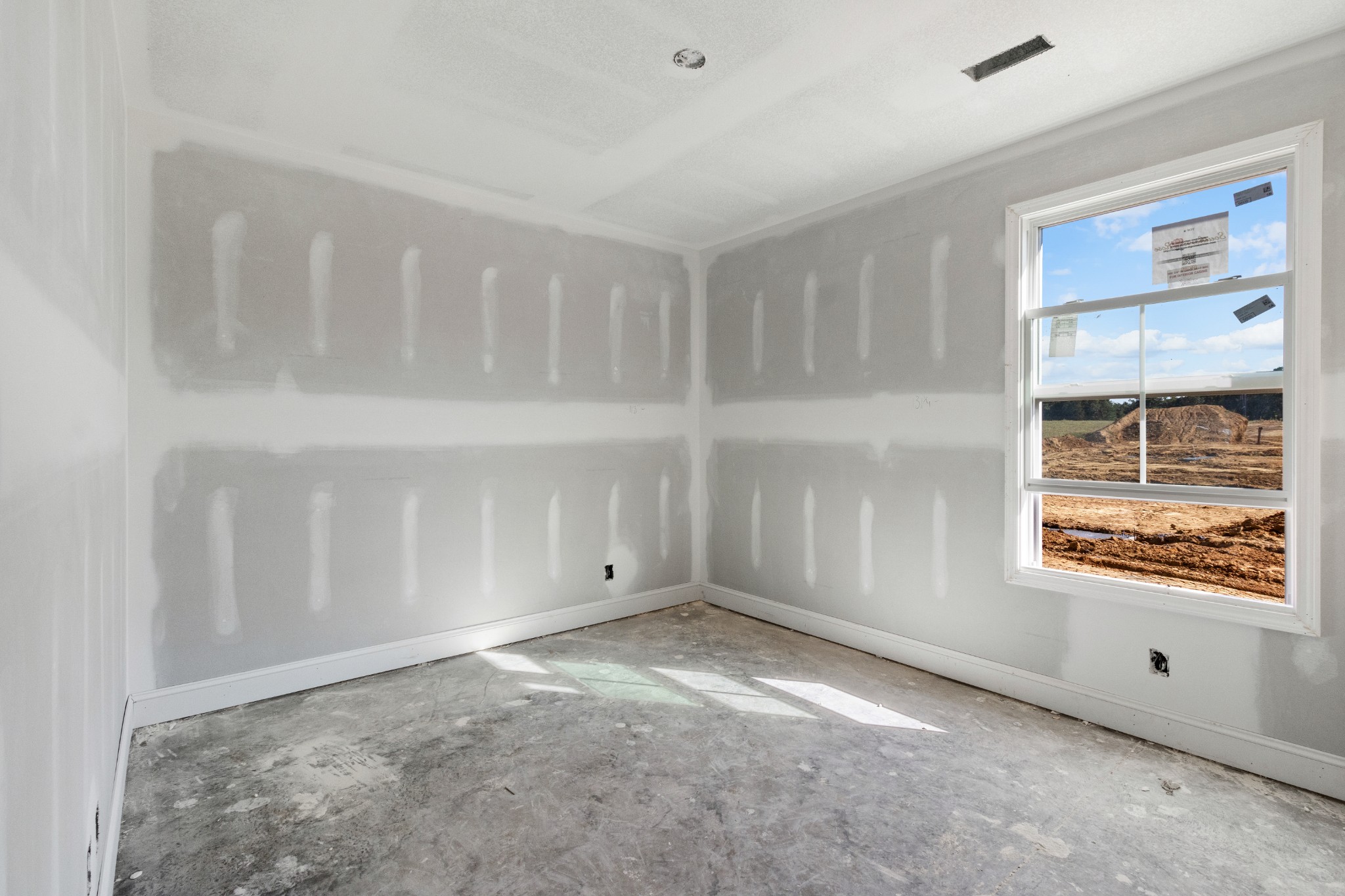 184 Cherry Road Clarksville, TN 37042 - Photo 15 of 16 Gallery Image 15