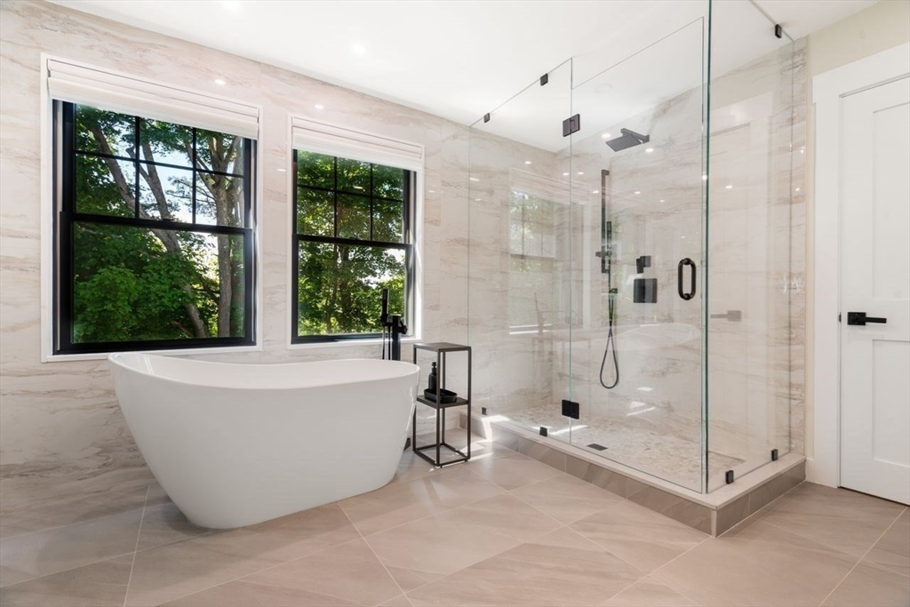 283 Walnut Street Wellesley, MA 02481 - Photo 23 of 33