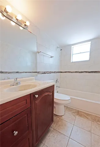 $2,550 | 4142 North Jefferson Avenue, Unit 2C, Miami Beach, FL 33140