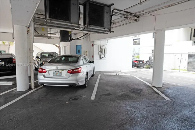 $2,550 | 4142 North Jefferson Avenue, Unit 2C, Miami Beach, FL 33140