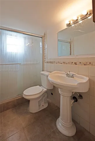 $2,550 | 4142 North Jefferson Avenue, Unit 2C, Miami Beach, FL 33140