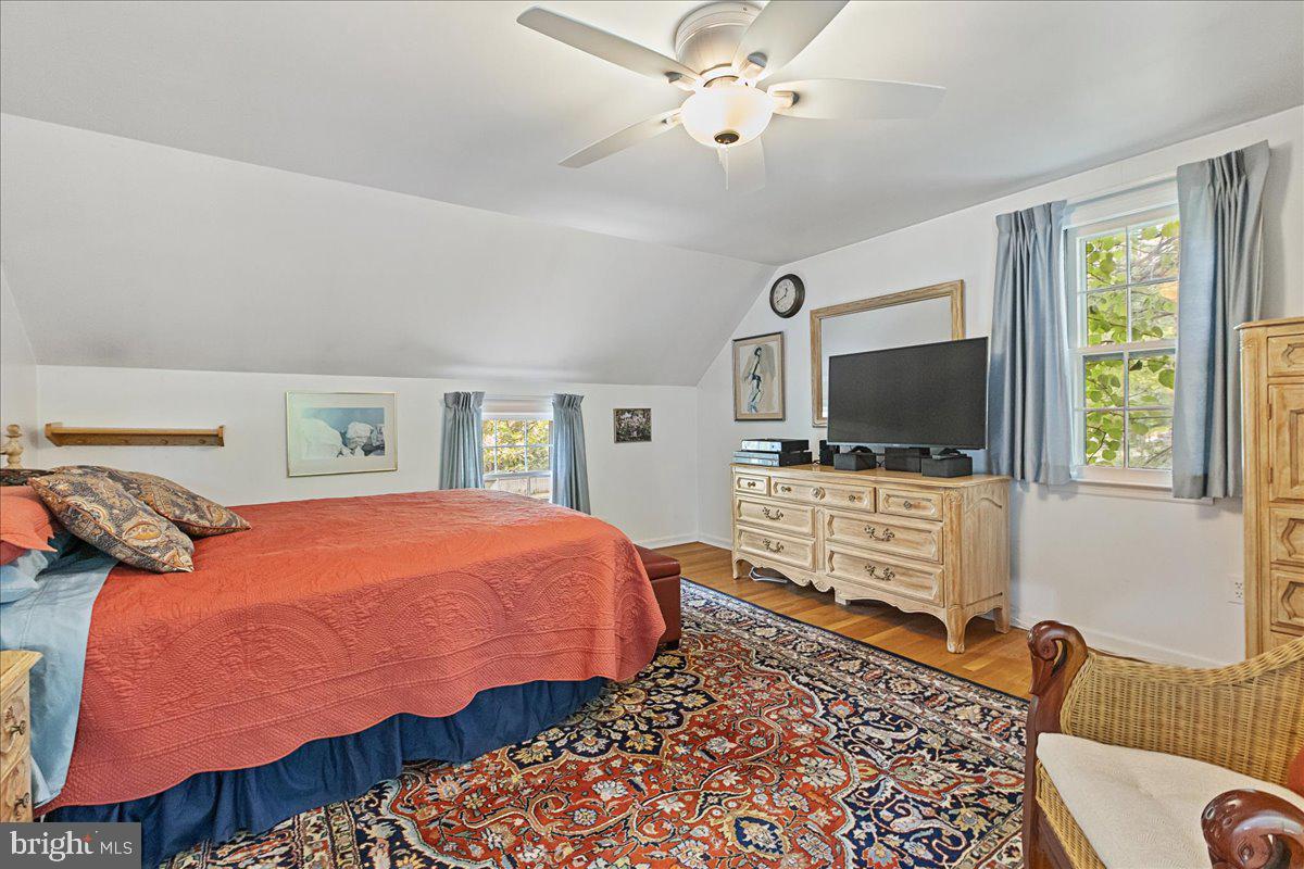 5 Riverside Drive Princeton, NJ 08540 - Photo 18 of 48 Primary Bedroom