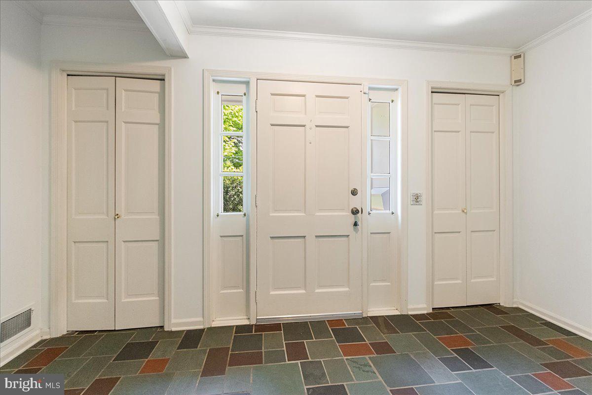 5 Riverside Drive Princeton, NJ 08540 - Photo 3 of 48 Foyer