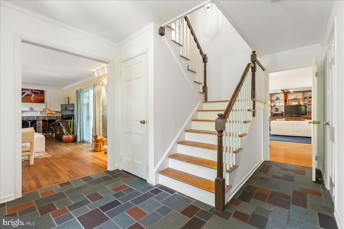 5 Riverside Drive Princeton, NJ 08540 - Photo 4 of 48 Foyer