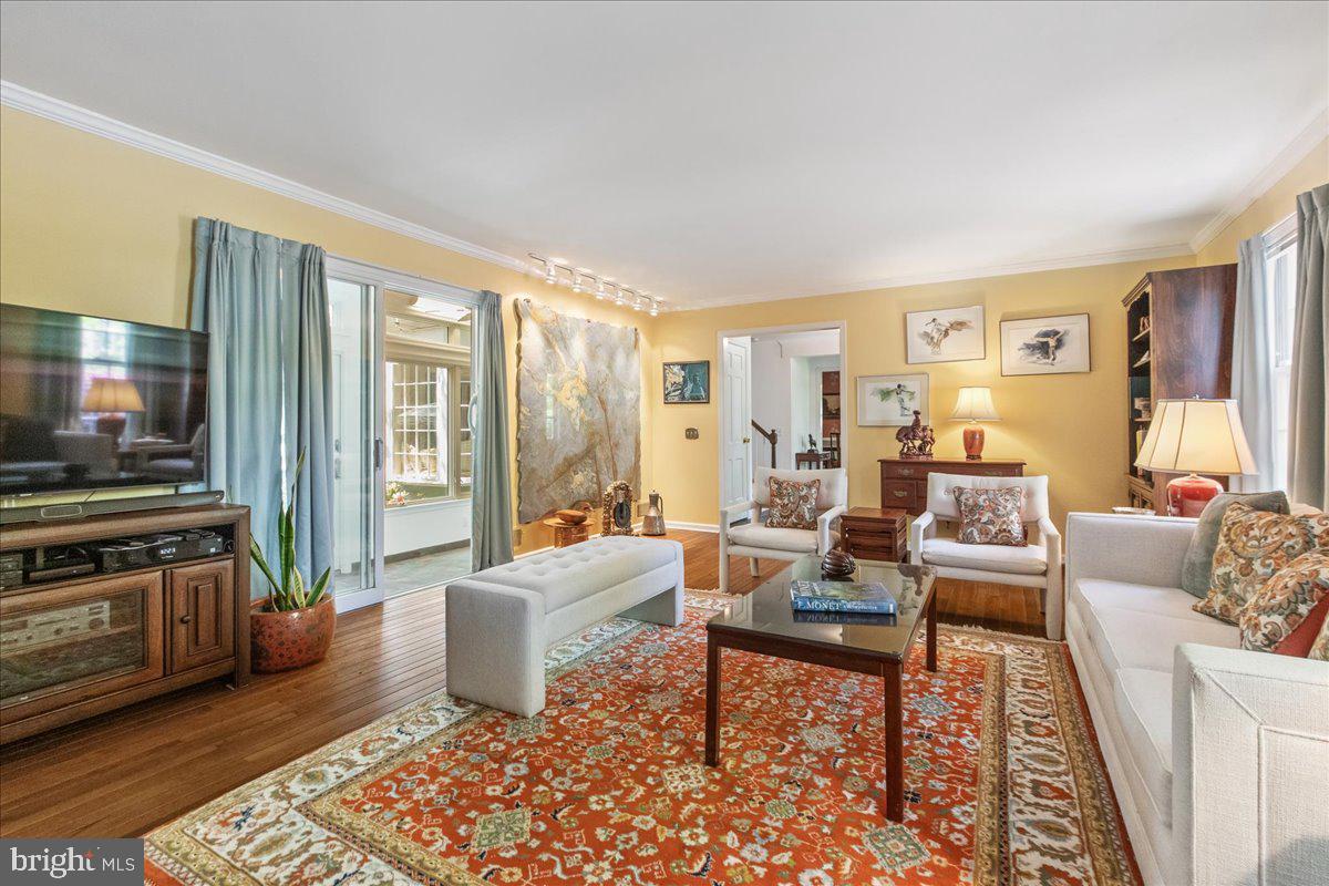 5 Riverside Drive Princeton, NJ 08540 - Photo 6 of 48 Living Room
