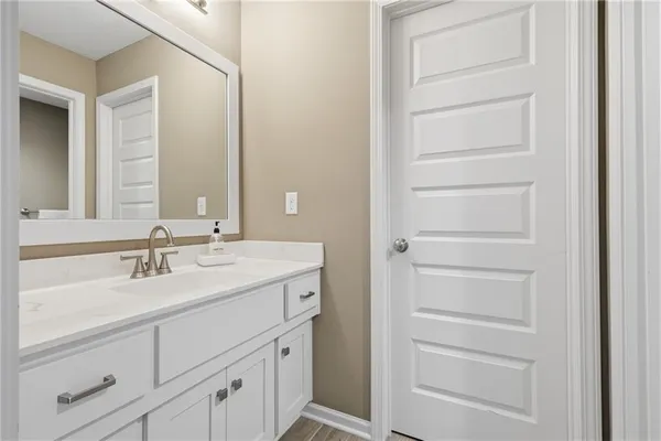 $675,000 | 7310 Northwest Clore Drive, Parkville, MO 64152