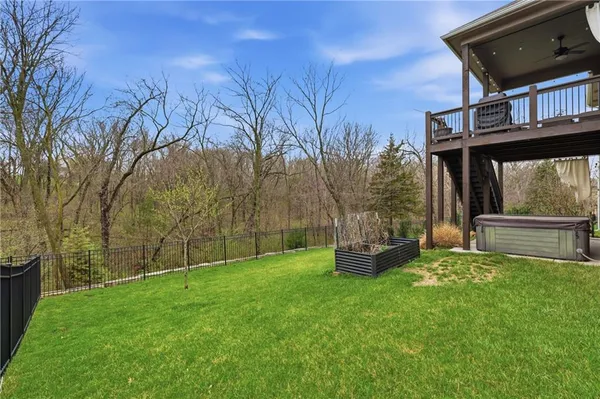 $675,000 | 7310 Northwest Clore Drive, Parkville, MO 64152