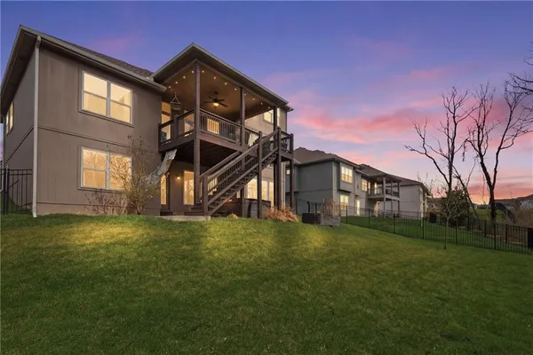 $675,000 | 7310 Northwest Clore Drive, Parkville, MO 64152