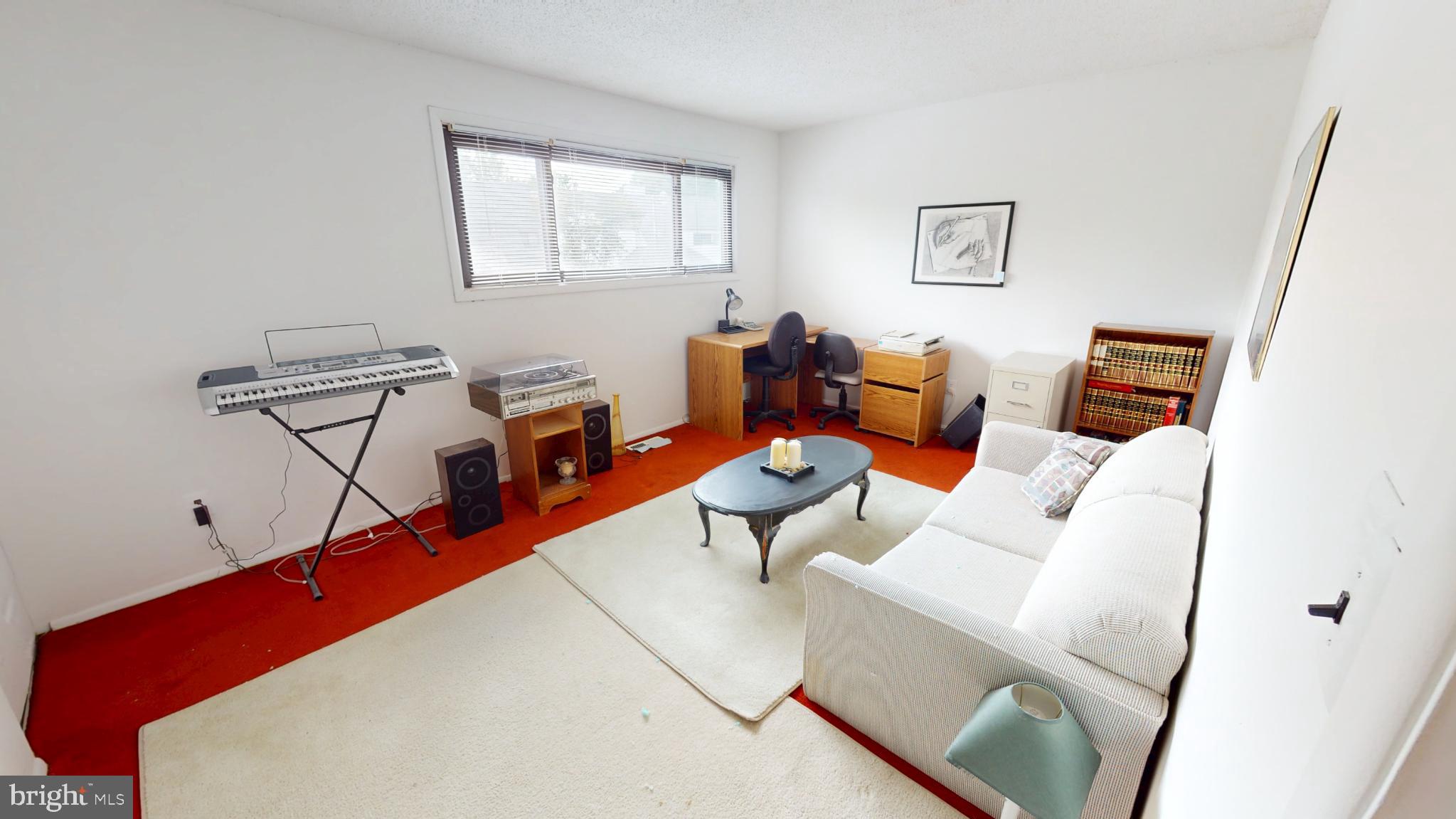 49 Dover Drive Lindenwold, NJ 08021 - Photo 14 of 30 Bright, versatile space for creativity and comf...