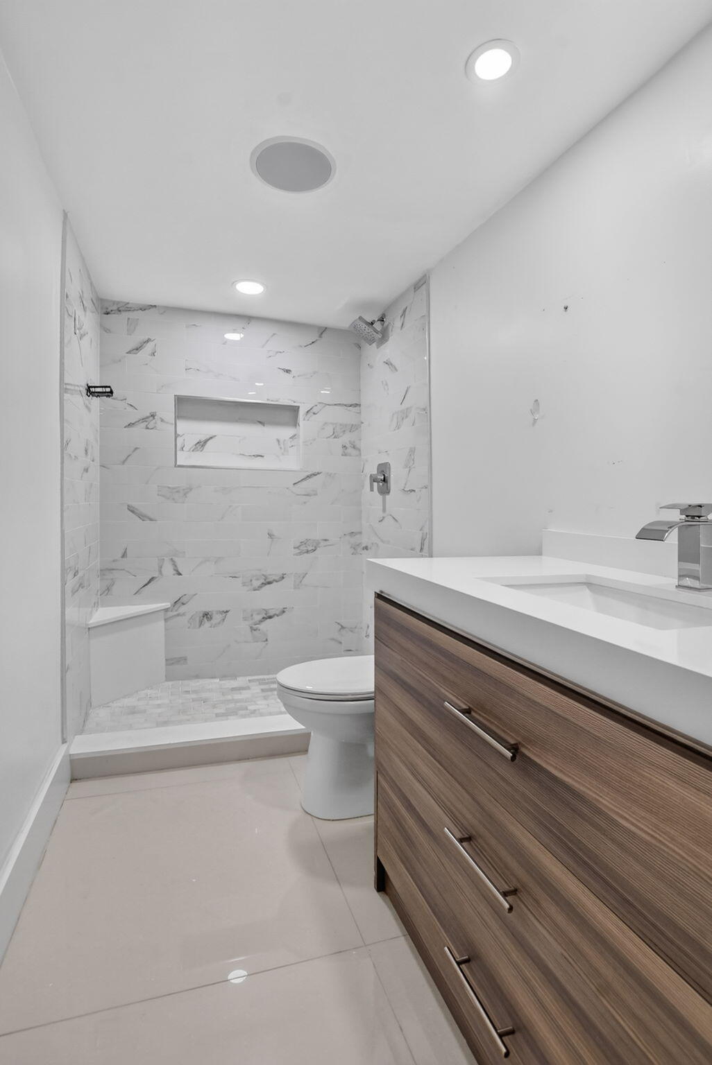 10110 Boca Entrada Boulevard, Unit 305 Boca Raton, FL 33428 - Photo 19 of 33 29-web-or-mls-DSC_2384