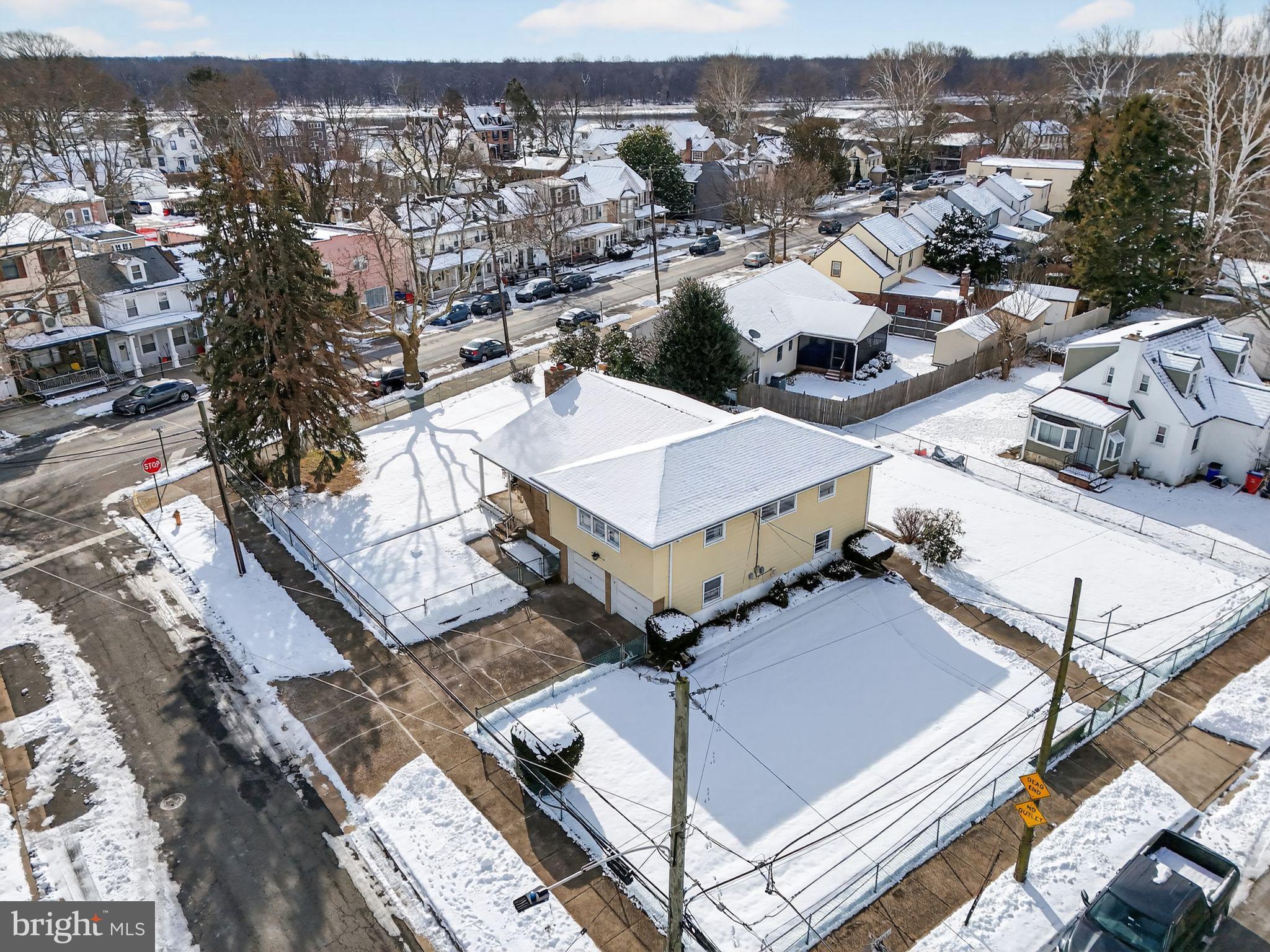 10 Taylor Street Bristol, PA 19007 - Photo 17 of 17 Imagine the fun you can have with these grounds!!