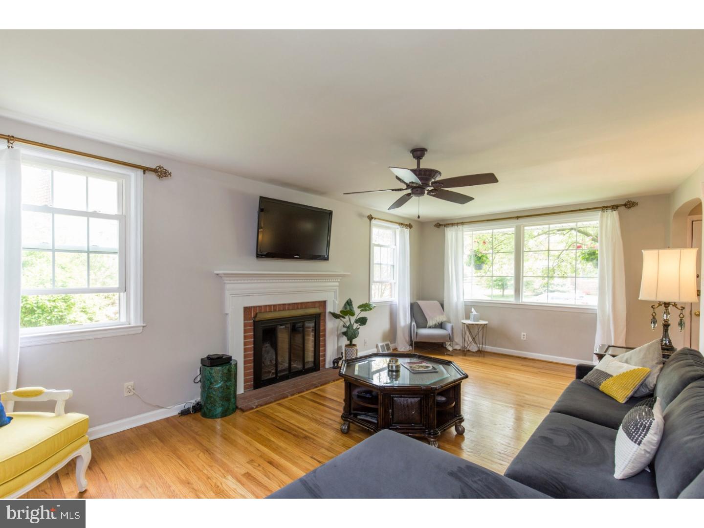 350 Bennett Road Springfield, PA 19064 - Photo 3 of 25