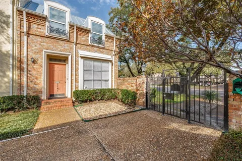 $169,900 | 9843 Park Ln Court, Dallas, TX 75220