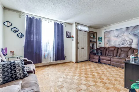 $175,000 | 9843 Park Ln Court, Dallas, TX 75220