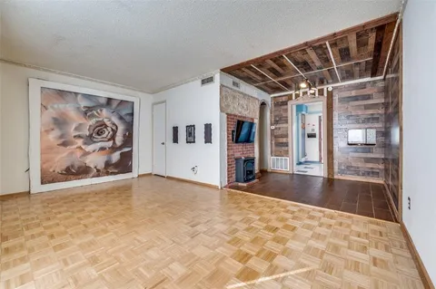 $169,900 | 9843 Park Ln Court, Dallas, TX 75220