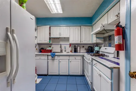 $175,000 | 9843 Park Ln Court, Dallas, TX 75220