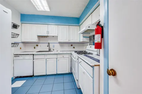 $169,900 | 9843 Park Ln Court, Dallas, TX 75220