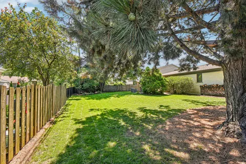 $645,000 | 815 South Salem Avenue, Arlington Heights, IL 60005
