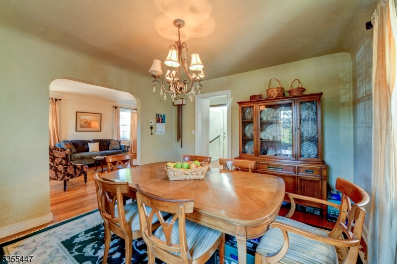 262 Chestnut Street Union, NJ 07083 - Photo 5 of 26