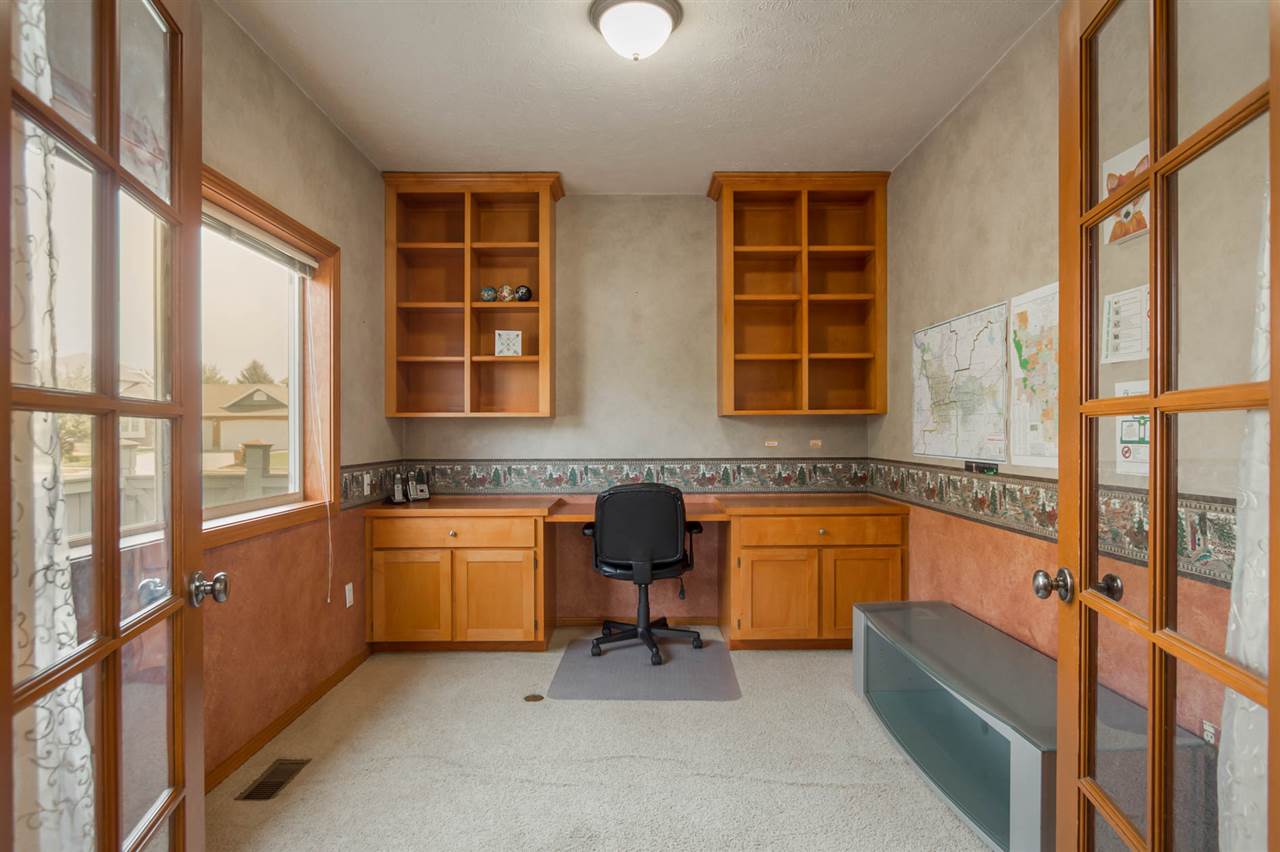 7703 Rock Ridge Drive Spokane, WA 99208 - Photo 6 of 20 Gallery Image 6