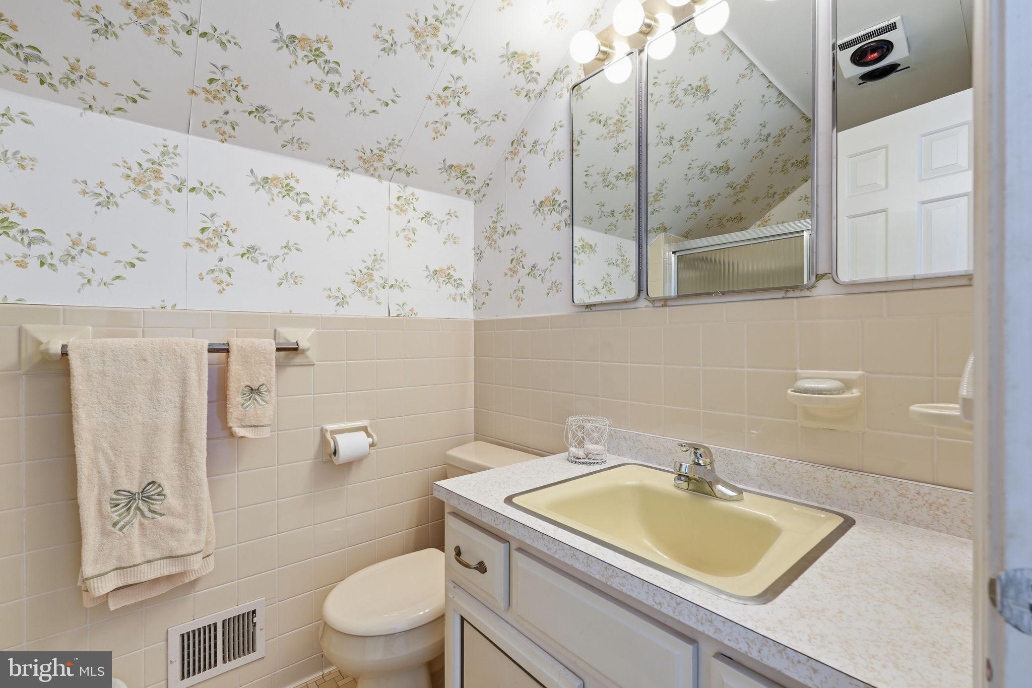 1668 Homewood Landing Road Annapolis, MD 21409 - Photo 29 of 38 Upper level ensuite full bathroom