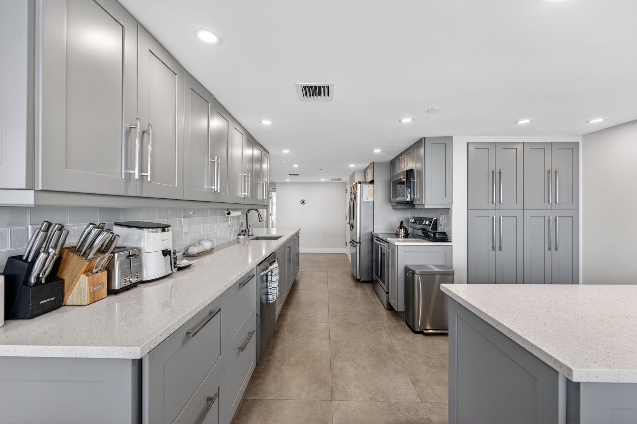 4301 North Ocean Boulevard, Unit 1206 Boca Raton, FL 33431 - Photo 11 of 71 9-web-or-mls-DSC04382