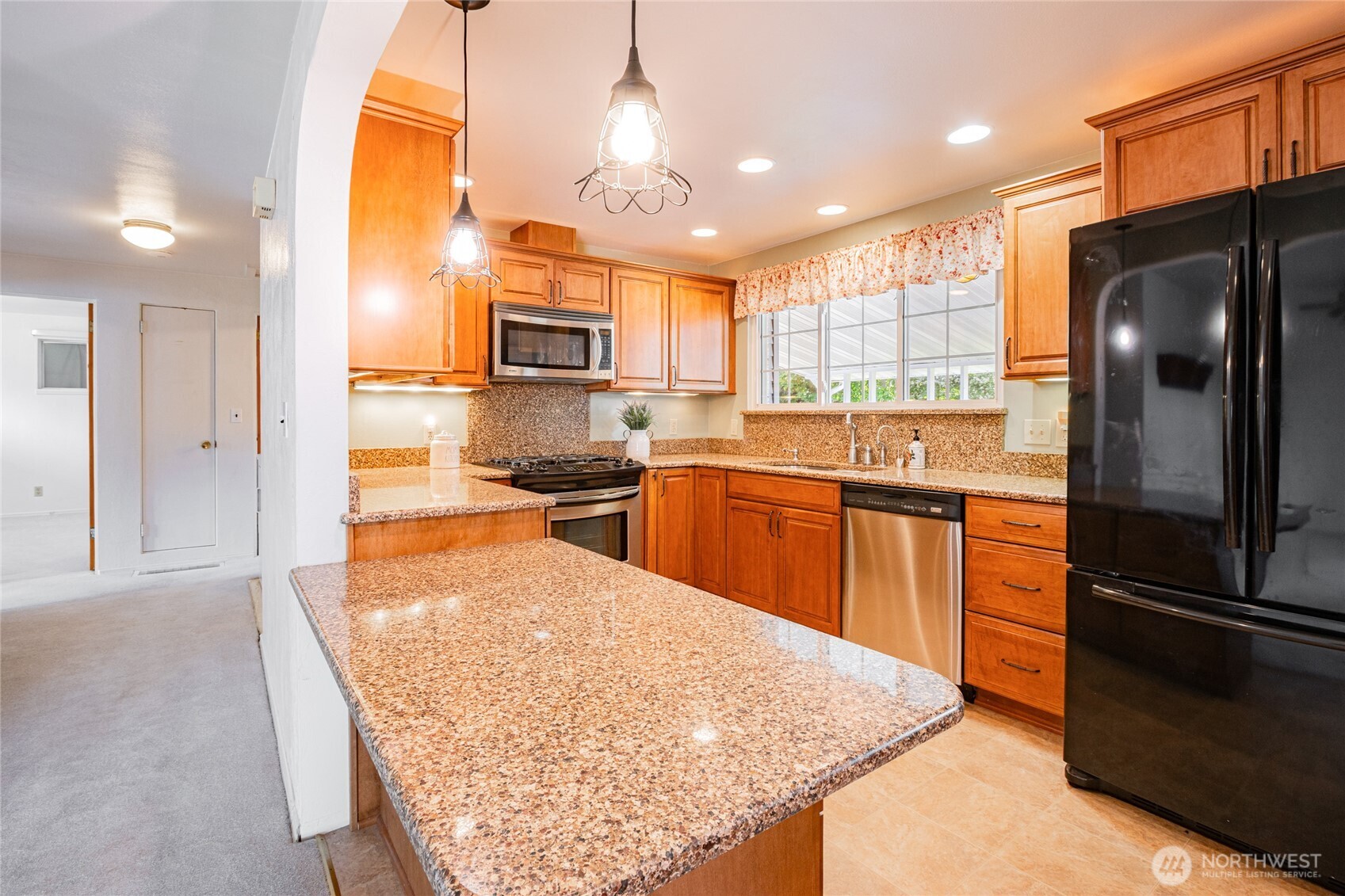 2209 Golf Club Road Southeast Lacey, WA 98503 - Photo 8 of 33 Gallery Image 8