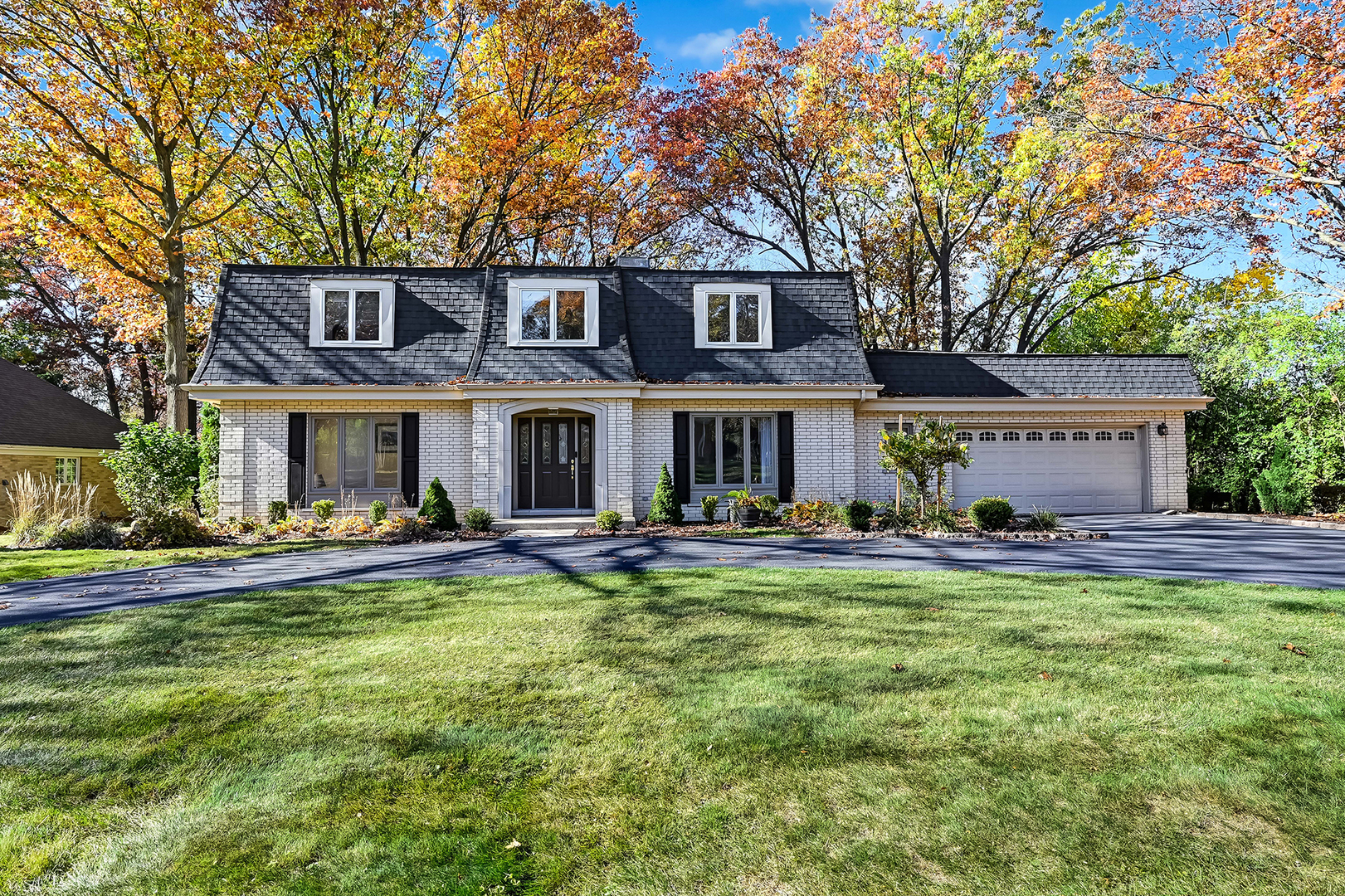 8564 Wedgewood Drive Burr Ridge, IL 60527 - Photo 1 of 29 Gallery Image 1