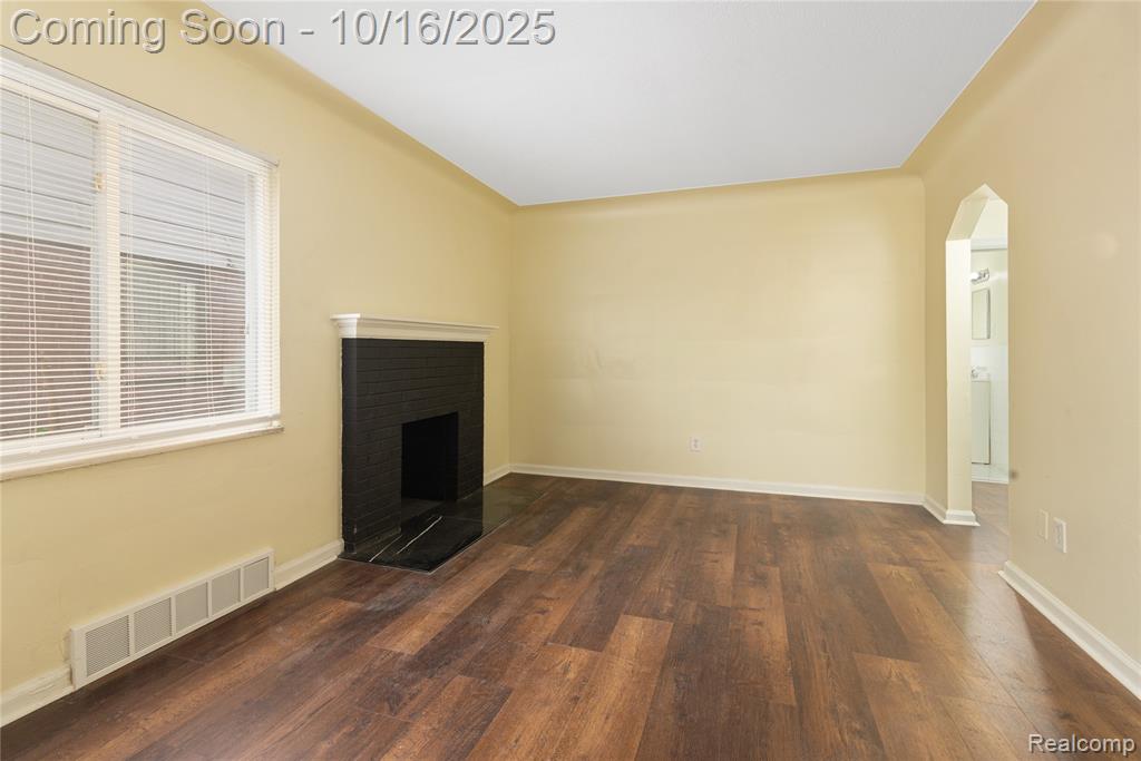 8348 Terry Street Detroit, MI 48228 - Photo 4 of 23