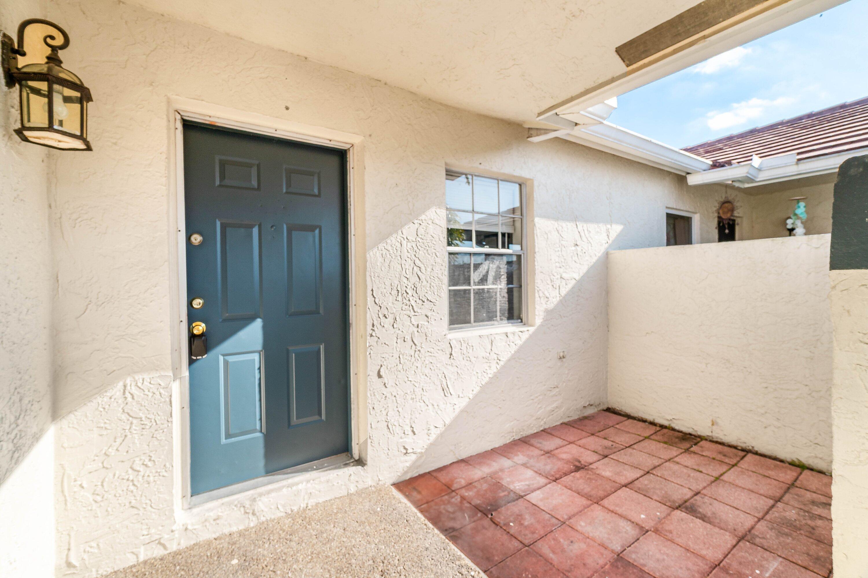 9977 Three Lakes Circle Boca Raton, FL 33428 - Photo 8 of 39 9977 Three Lakes Cir (4)