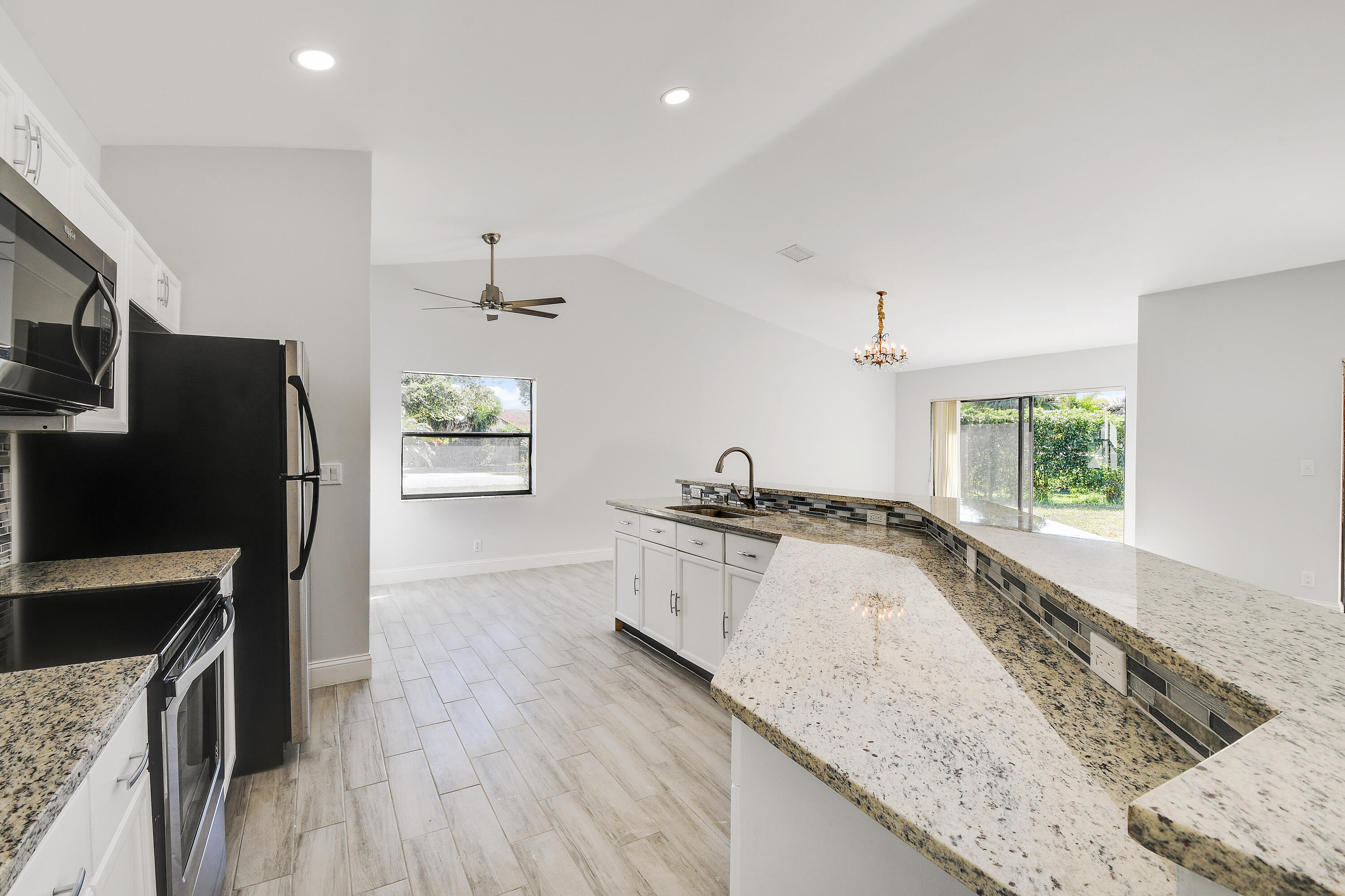 8201 Ranger Trail Boca Raton, FL 33487 - Photo 9 of 15 9-Kitchen 6