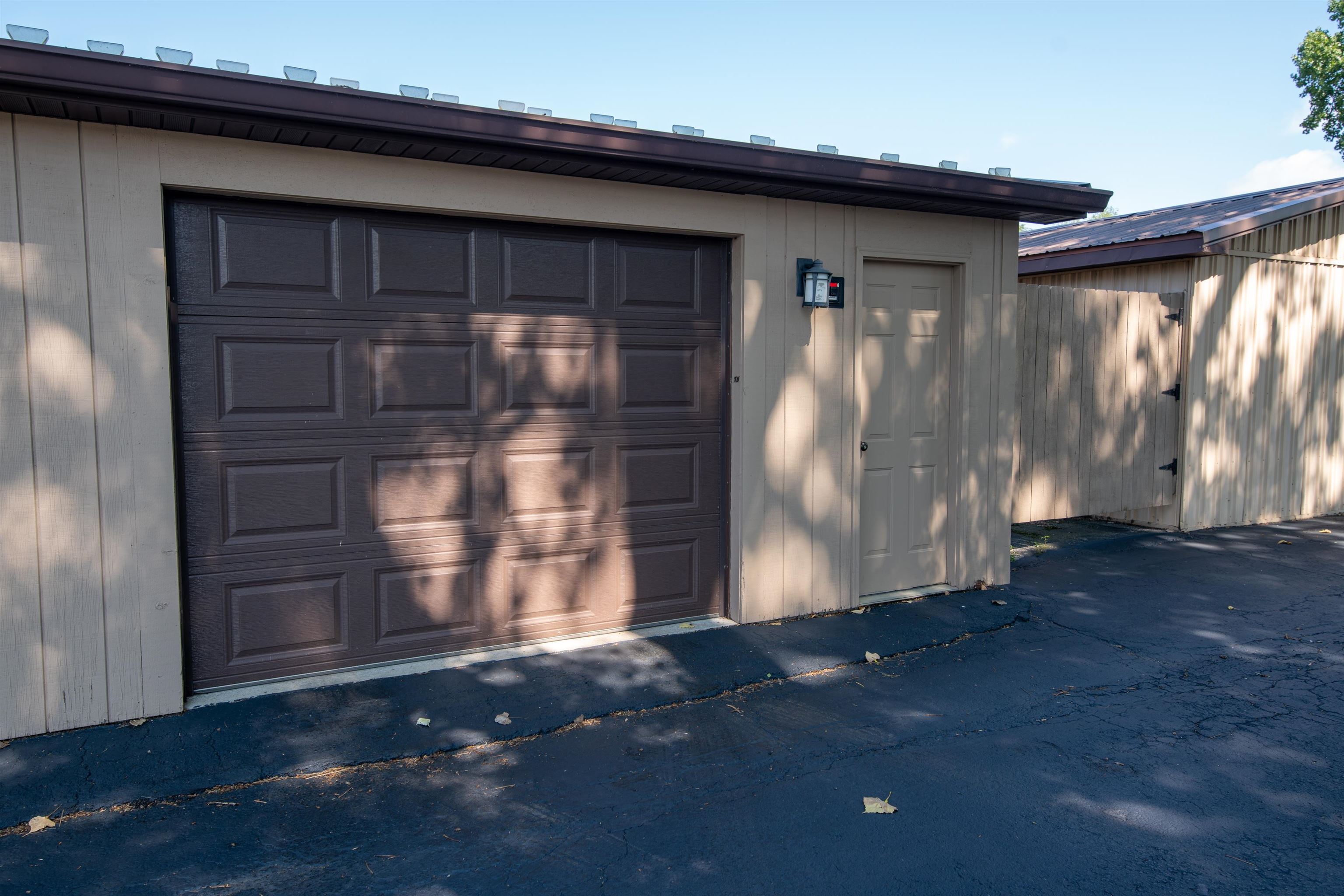 264 North Campbell Road, Unit A Oshkosh, WI 54902 - Photo 20 of 21 Gallery Image 20