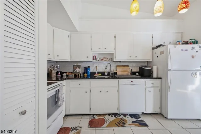 $255,000 | 4 The Crescent, Unit 2414, Clinton, NJ 08809