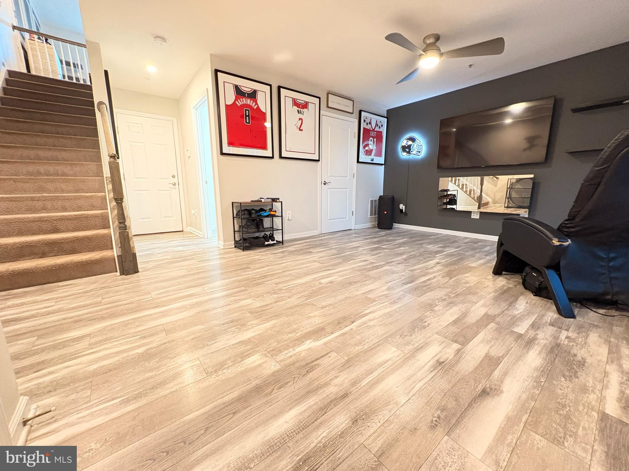 2734 Pinebrook Road Landover, MD 20785 - Photo 3 of 53