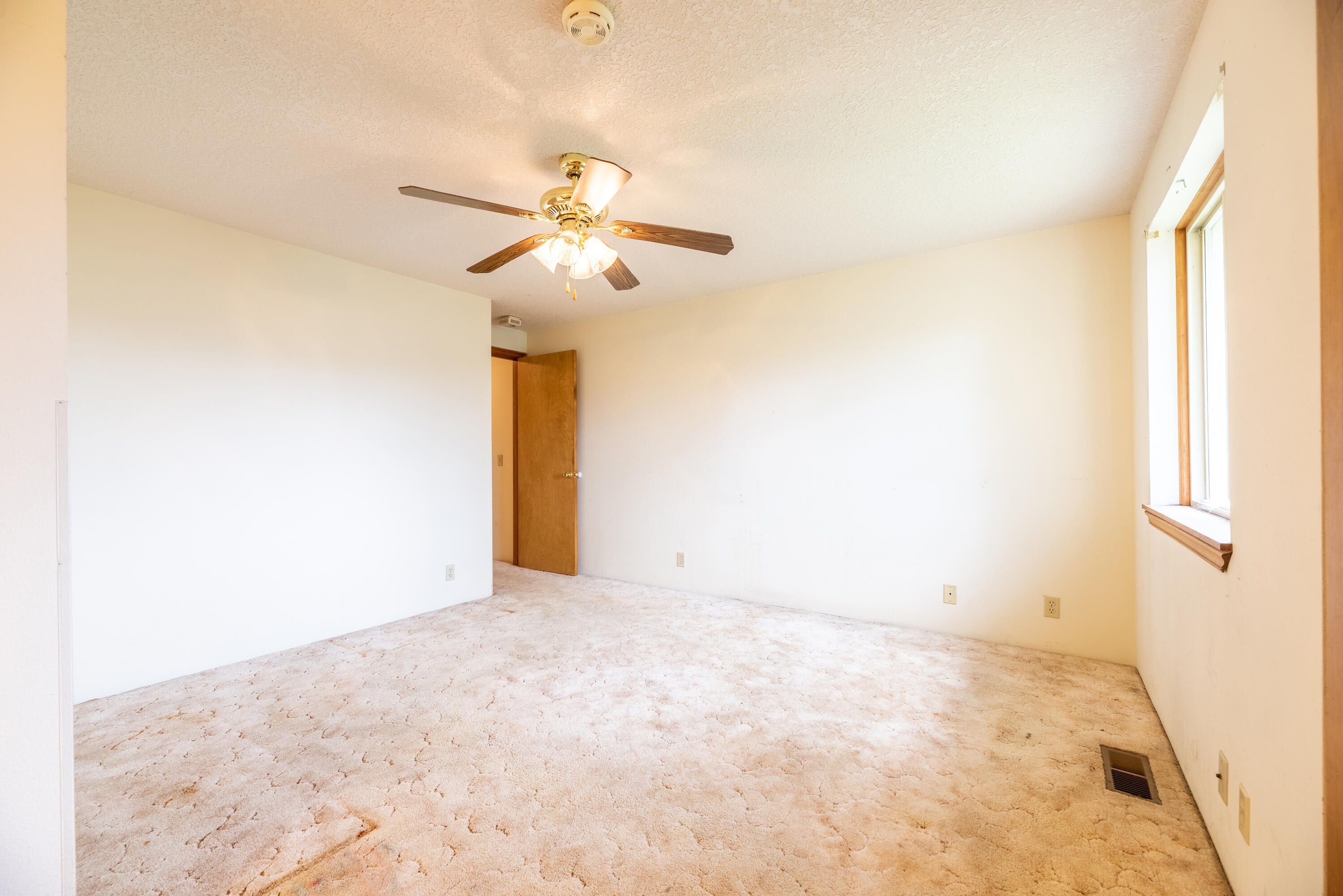591 Martingale Road Prineville, OR 97754 - Photo 23 of 84 591NWMartingale-5