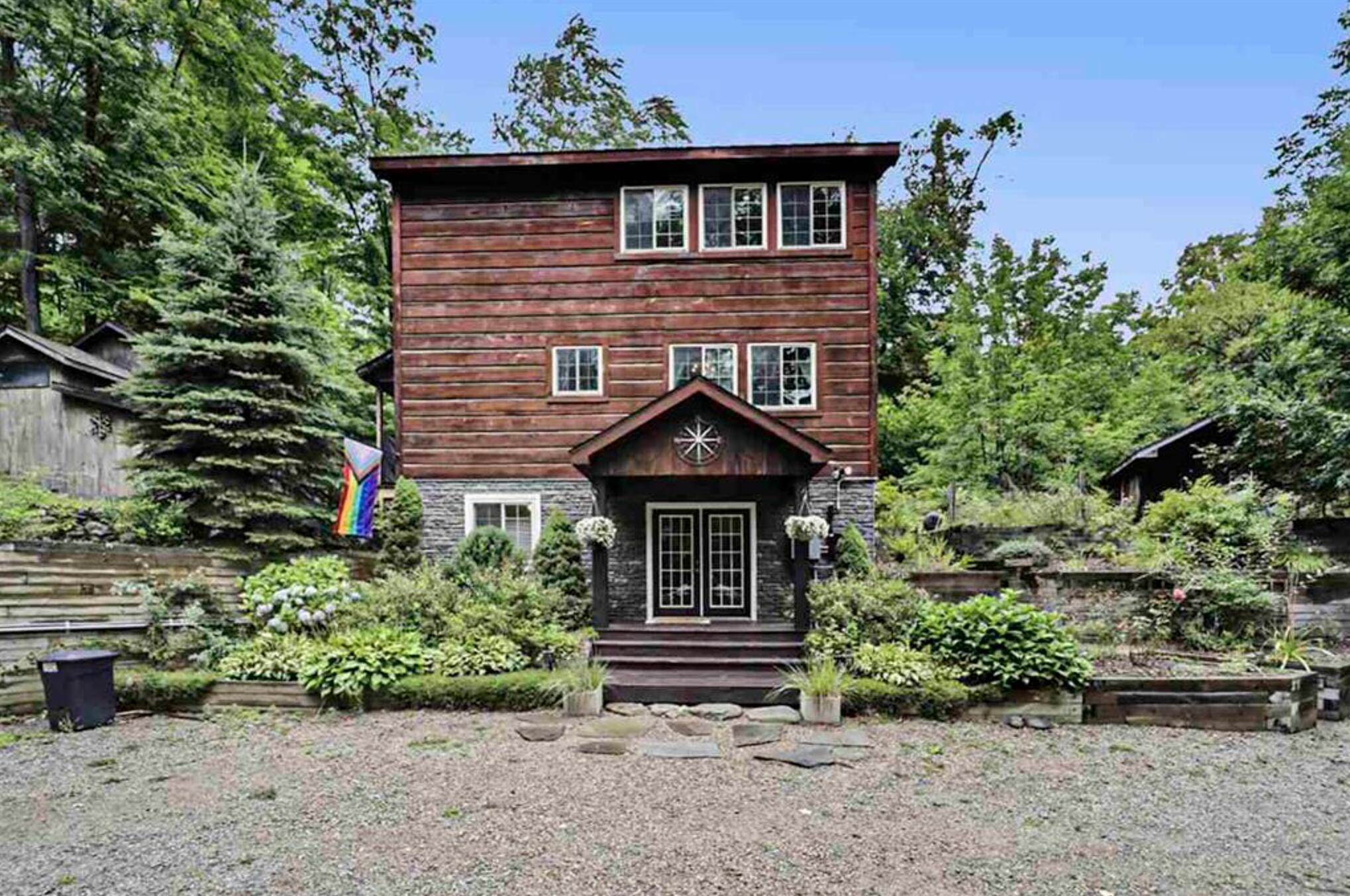 331 North Seldon Road Petoskey, MI 49770 - Photo 10 of 10 Gallery Image 10