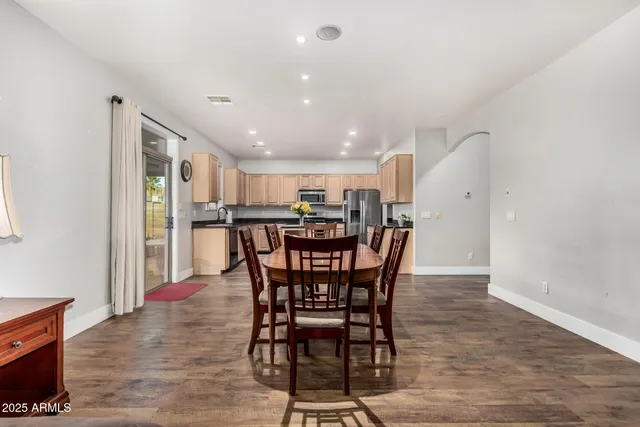 $385,000 | 43558 West Oster Drive, Maricopa, AZ 85138