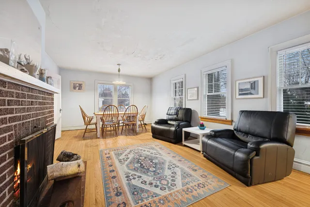 $350,000 | 1202 Taylor Avenue, Highland Park, IL 60035